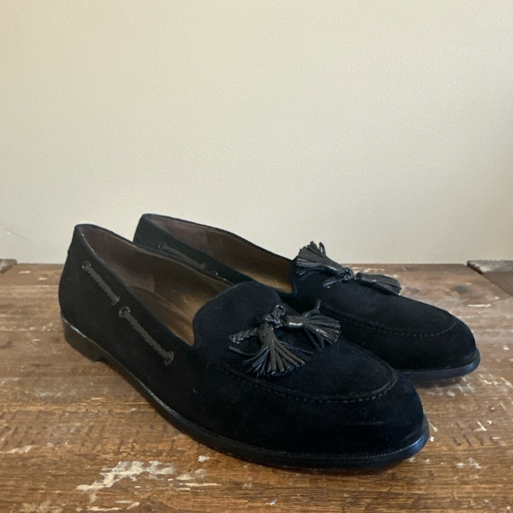 Cole Haan Black Suede Loafers With Tassels Women’s Size 10B